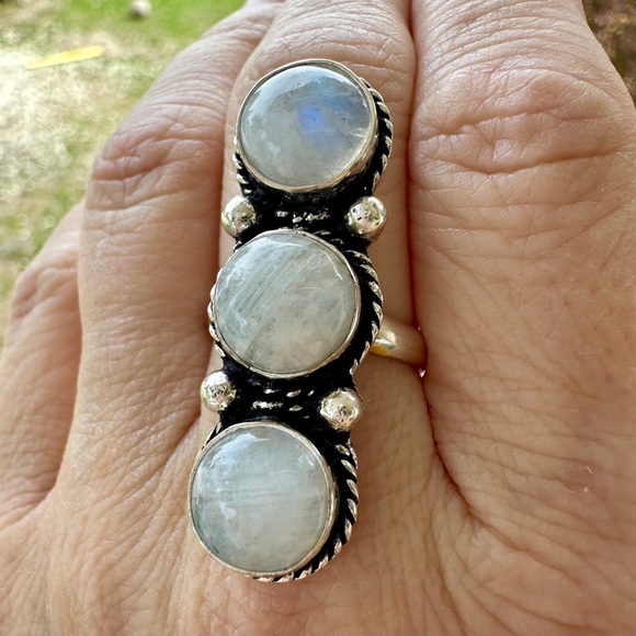 🌙 Triple Rainbow Moonstone Ring ✦ 925 Sterling Silver ✦ Handmade Ethereal Glow - Picture 6 of 10